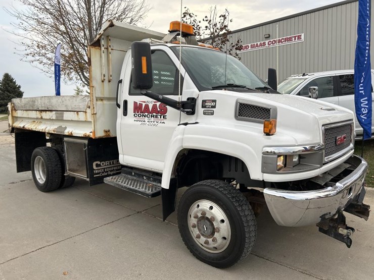 #5081-•-2005-gmc-c4500-4x4-single-axle-dump-truck-image-7