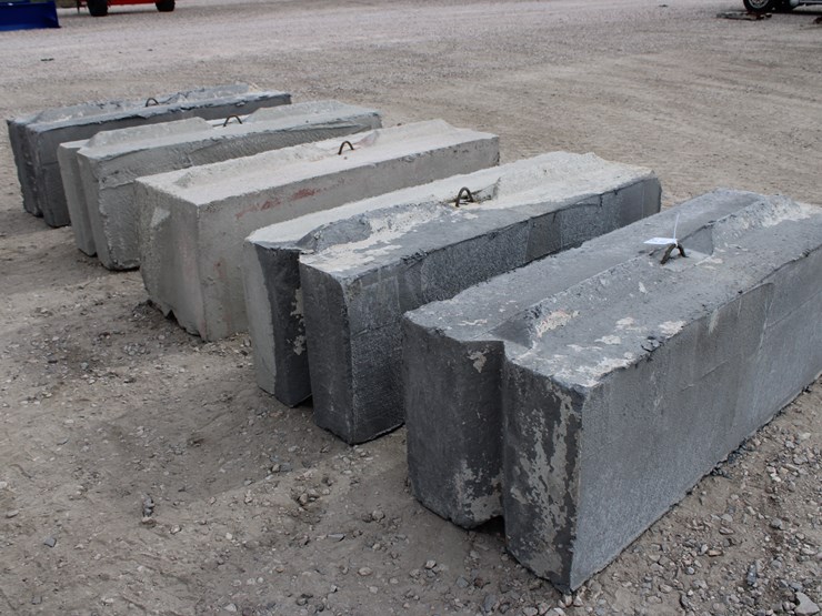#4002-•-#4002-concrete-blocks-2'x2'x6'-image-2