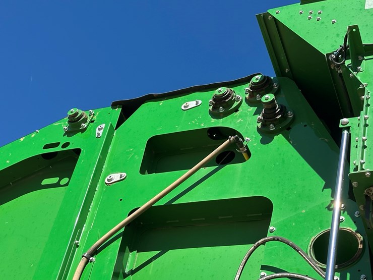 2017-john-deere-cs690-image-23