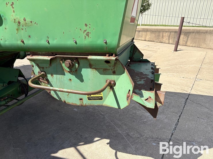 1976-john-deere-4400-image-17