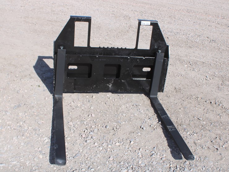 #4084-•-48-inch-skid-steer-quick-attach-frame-with-42-inch-pallet-forks-image-2