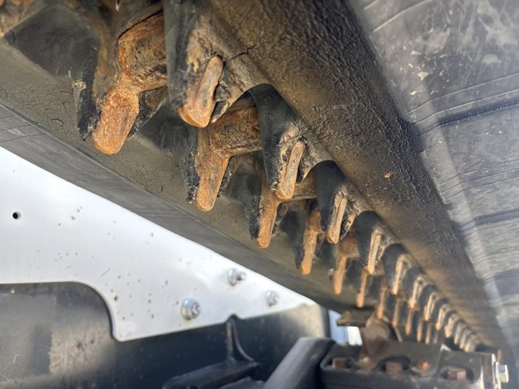 2022-bobcat-t870-image-59