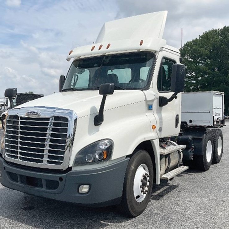2019 FREIGHTLINER CASCADIA 125