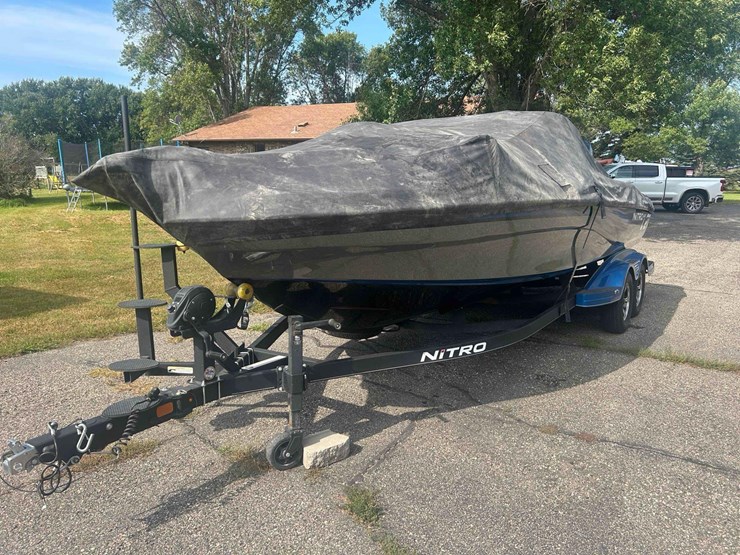 nitro-zv21-boat-image-1