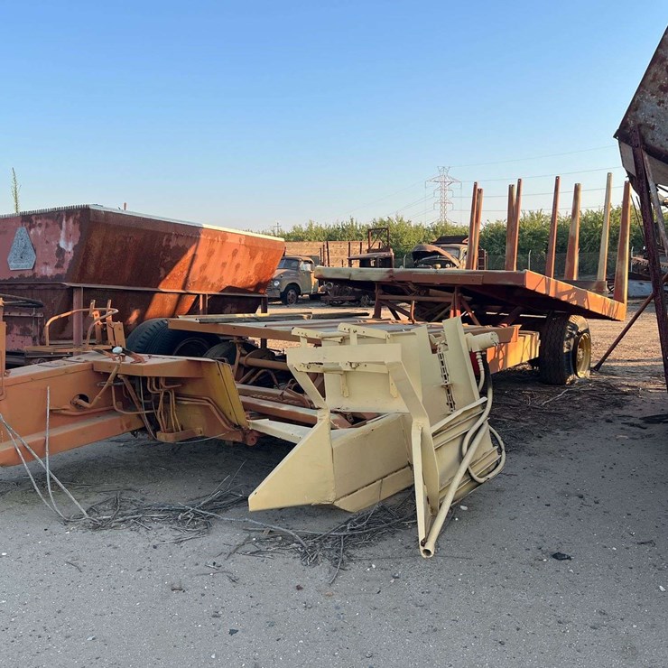 Self Propelled Bale Accumulator