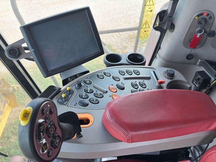 2013-case-8230-afx-combine-image-15