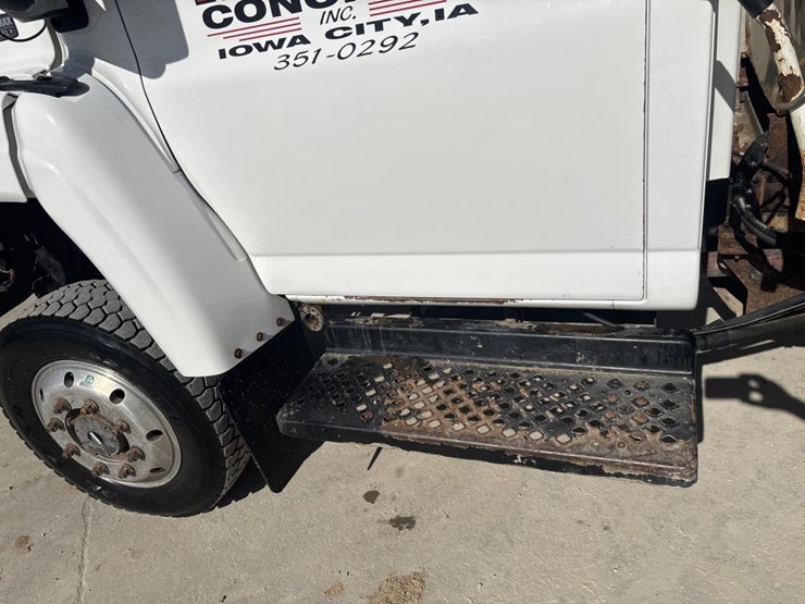 #5081-•-2005-gmc-c4500-4x4-single-axle-dump-truck-image-19