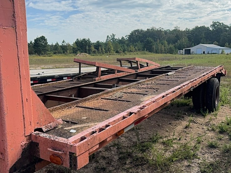 gooseneck-low-boy-trailer-image-3