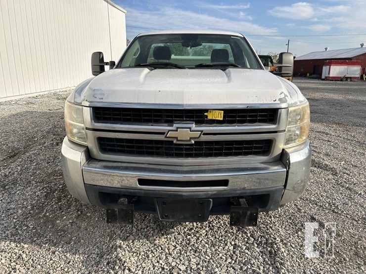 2009-chevrolet-2500hd-image-5