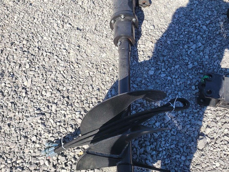 mini-excavator-auger.-16"-wide-auger.-image-4