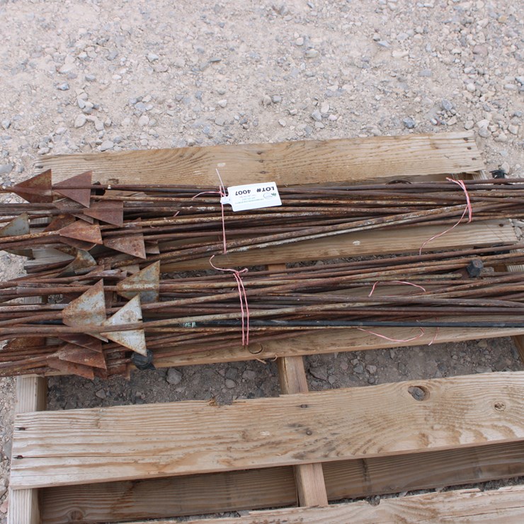 #4007 • #4007 - 4ft Steel Fence Post