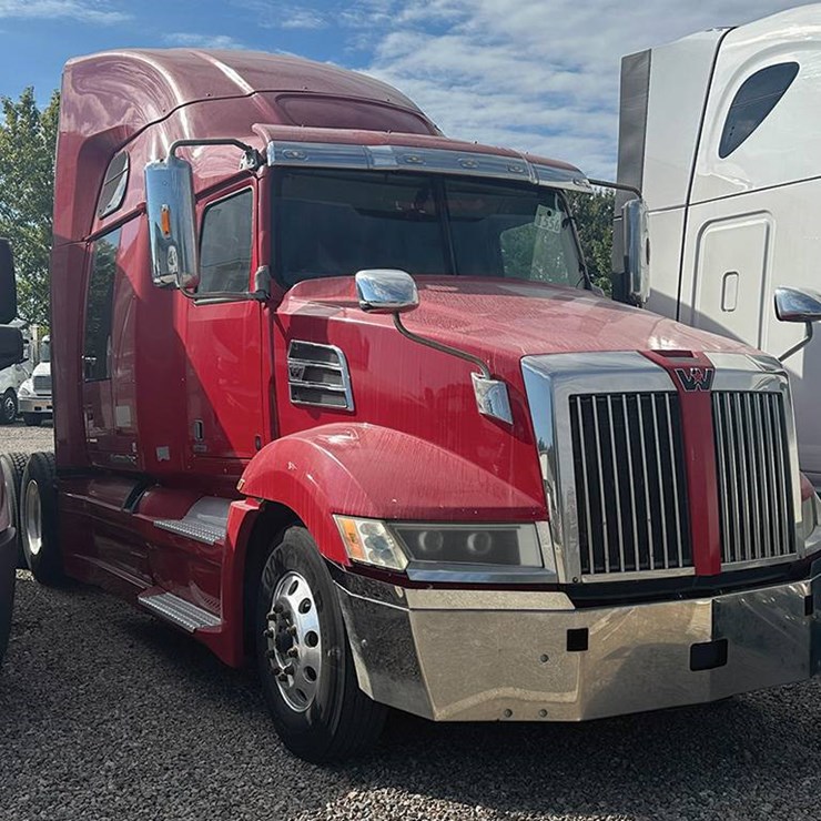 2016 WESTERN STAR 5700XE