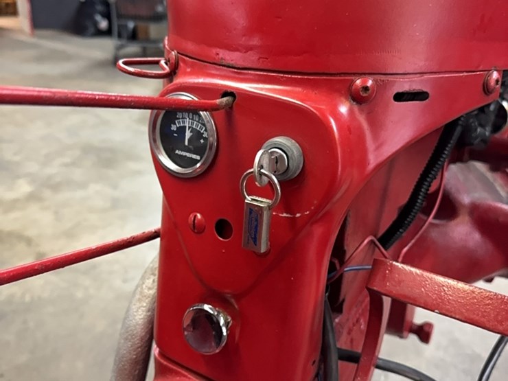 mccormick-farmall-cub-image-16