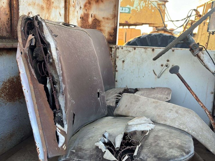 tender-truck-image-19