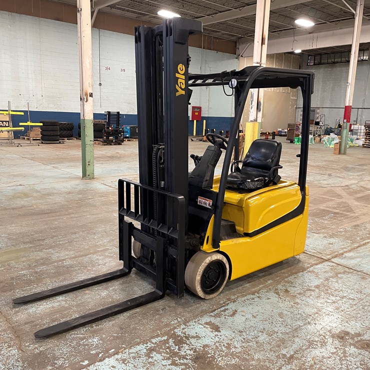 #5565 • 2020 Yale ERP040 Electric Forklift