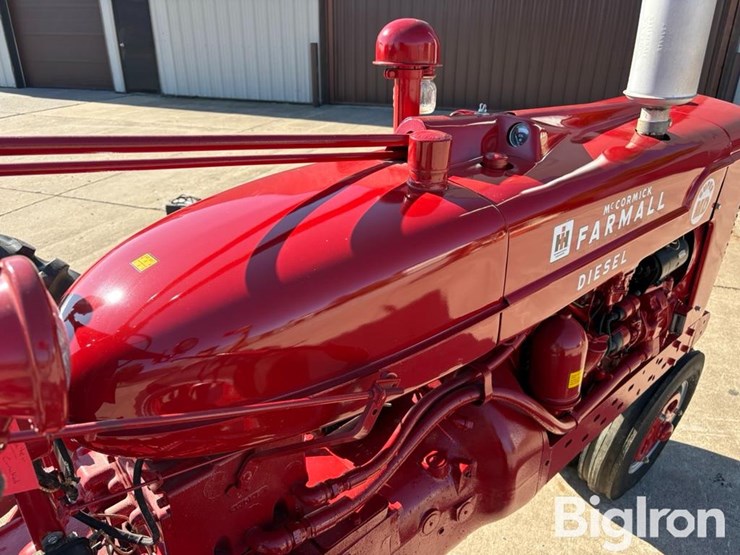 1953-ih-farmall-super-md-2wd-tractor-image-13