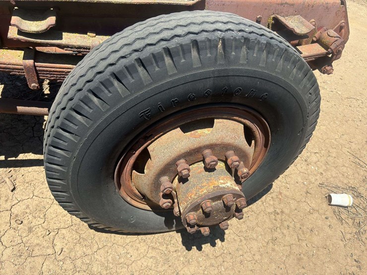 white-3000-truck-image-44