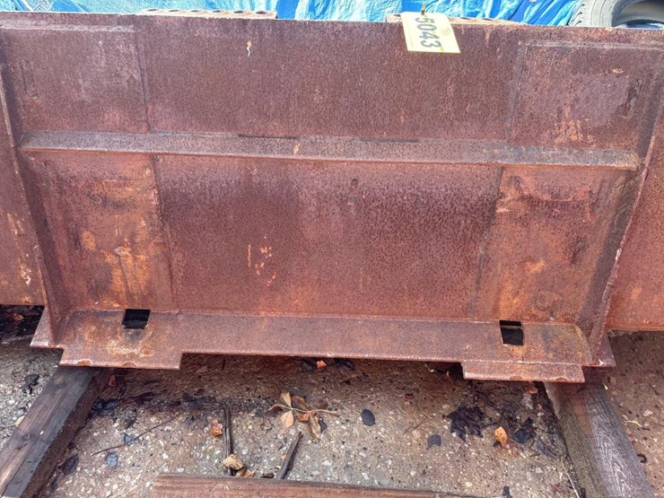 #5043-•-approx-88"-snow-bucket-image-5