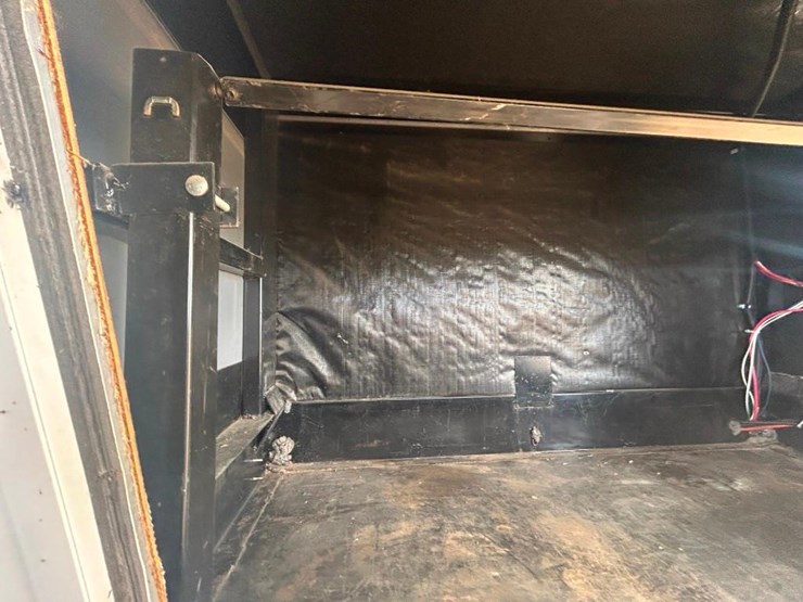 2006-forest-river-cedar-creek-30rkts-camper-image-39