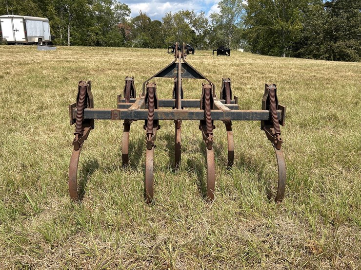 #412-•-4ft-chisel-plow-image-2