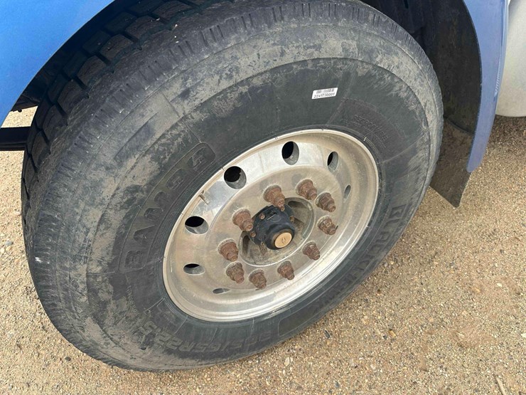 2007-kenworth-w900-image-27