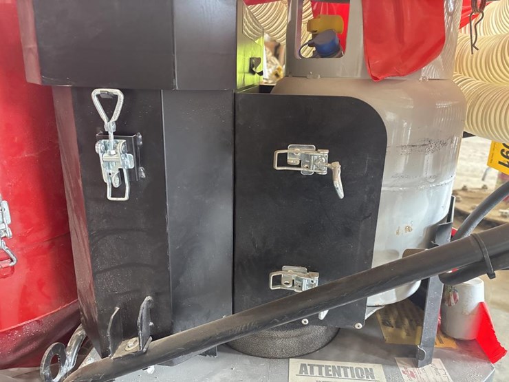 #5091-•-husqvarna-t8600-hepa-vacuum-w/-c5500-separator-image-12