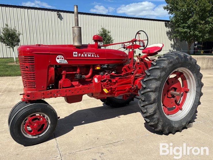 1954-ih-farmall-super-m-ta-2wd-tractor-image-1