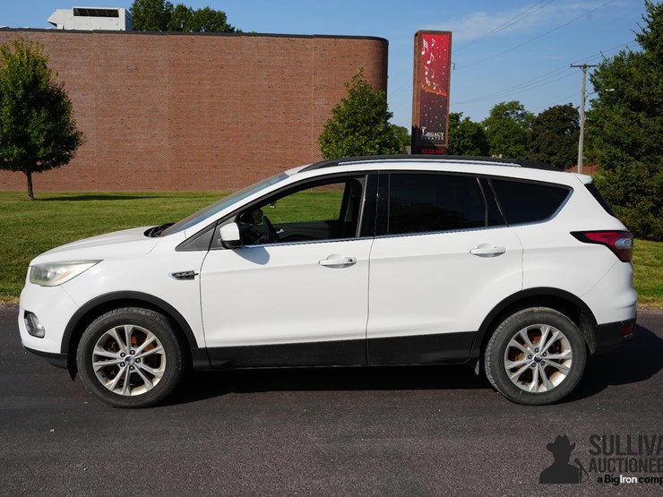 2017-ford-escape-image-8