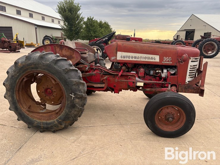 1956-international-350-image-4