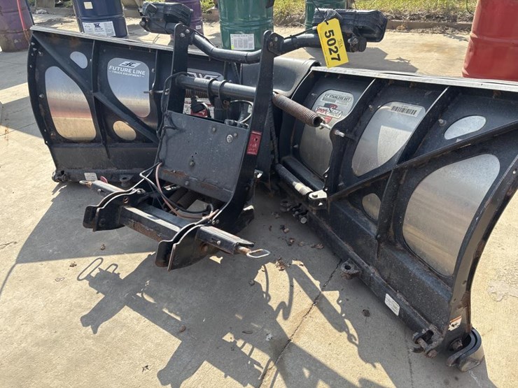 #5027-•-boss-power-v-dxt-smart-shield-truck-v-plow-image-1