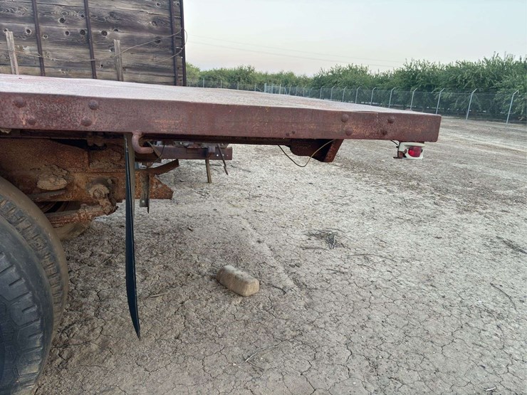 chevrolet-6400-image-33