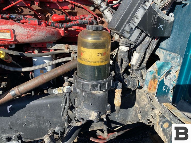 2013-peterbilt-367-image-41