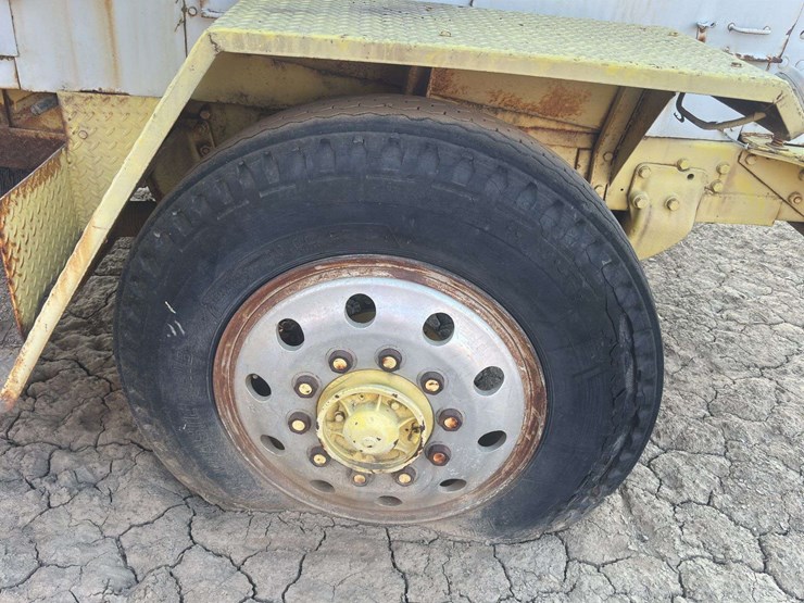 autocar-semi-image-13