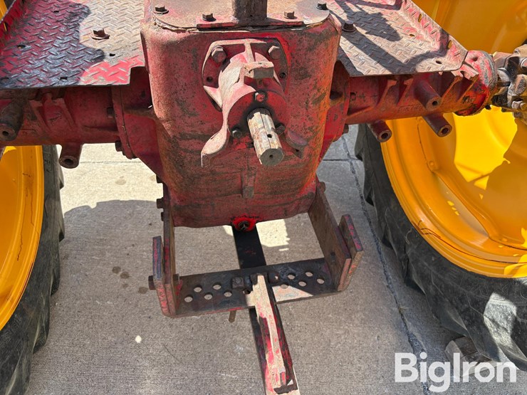 1949-massey-ferguson-44-image-12