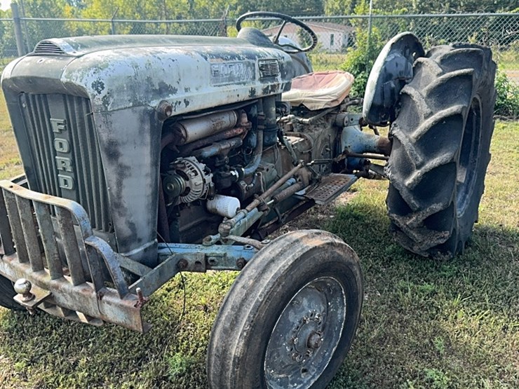 ford-4000-image-4