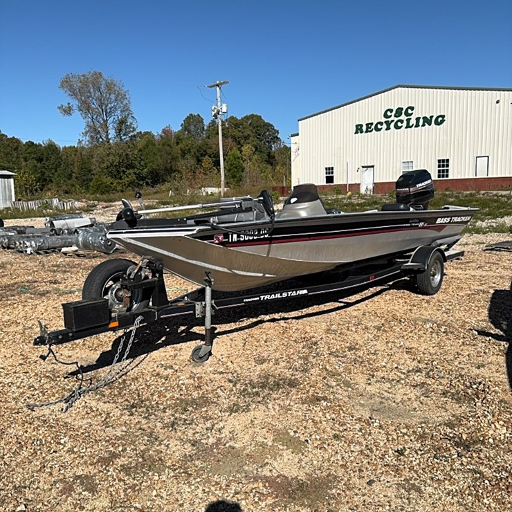 185 XT Pro Team Bass Tracker With 75 Horse Mercury