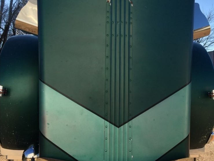 1989-peterbilt-359-image-4