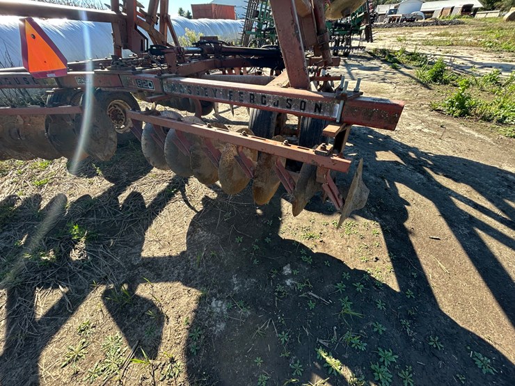 massey-ferguson-820-image-14