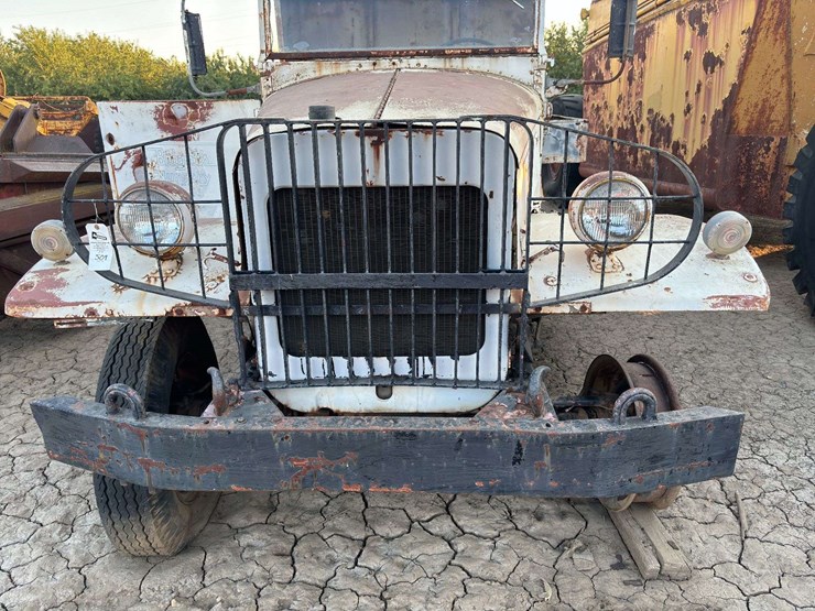 tender-truck-image-8