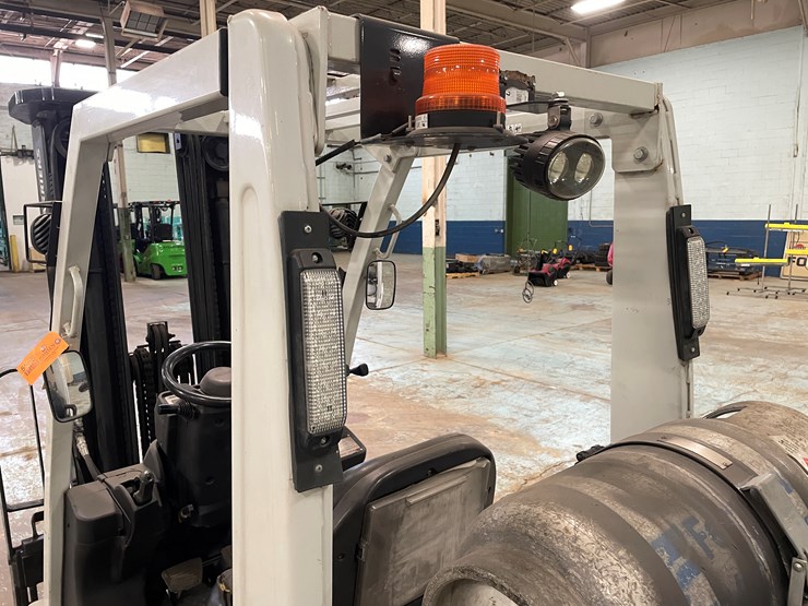 2017-unicarriers-cf60-image-34