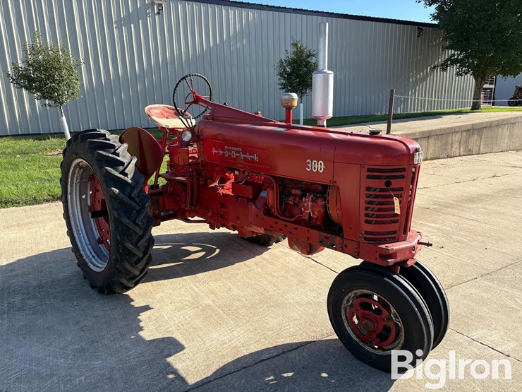 1956-international-300-image-3