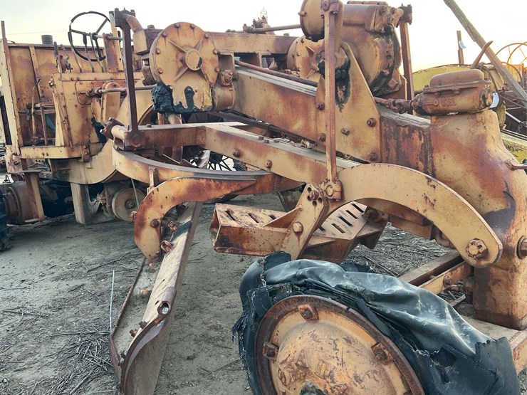 adams-road-grader-image-27