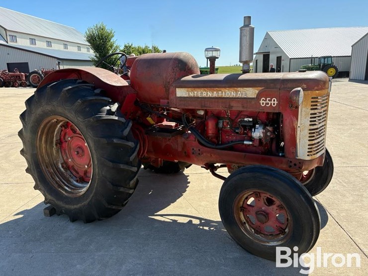 1958-international-650-image-3