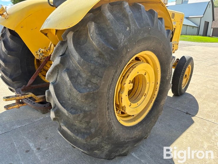 1964-international-2806-image-16