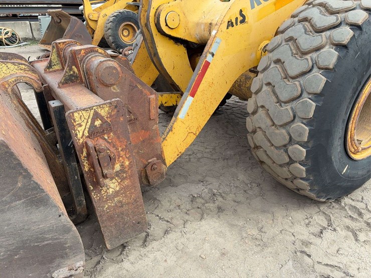 komatsu-wa380-image-5