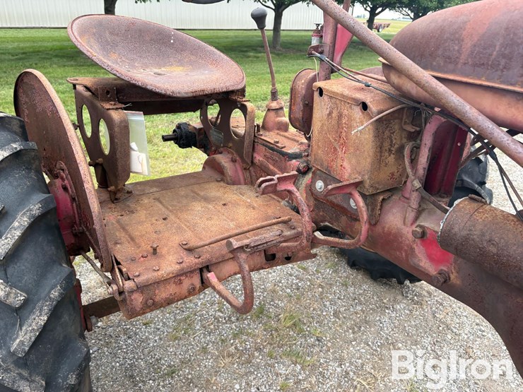 1947-ih-farmall-b-culti-vision-2wd-tractor-image-19