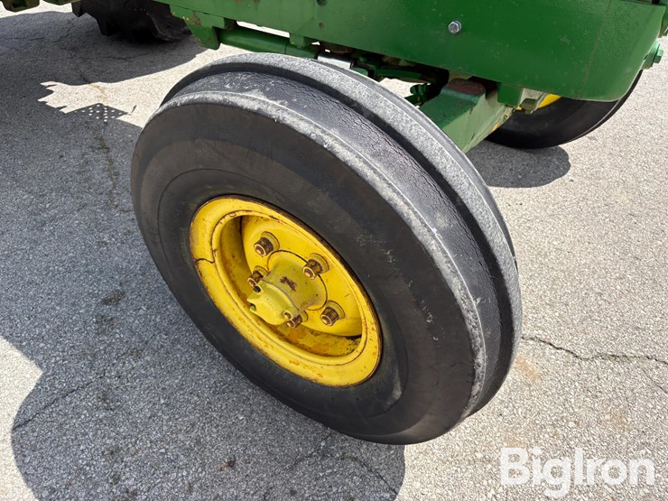 1964-john-deere-600-image-11