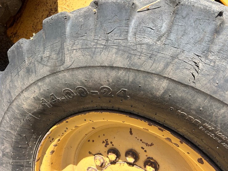 deere-770bh-image-9