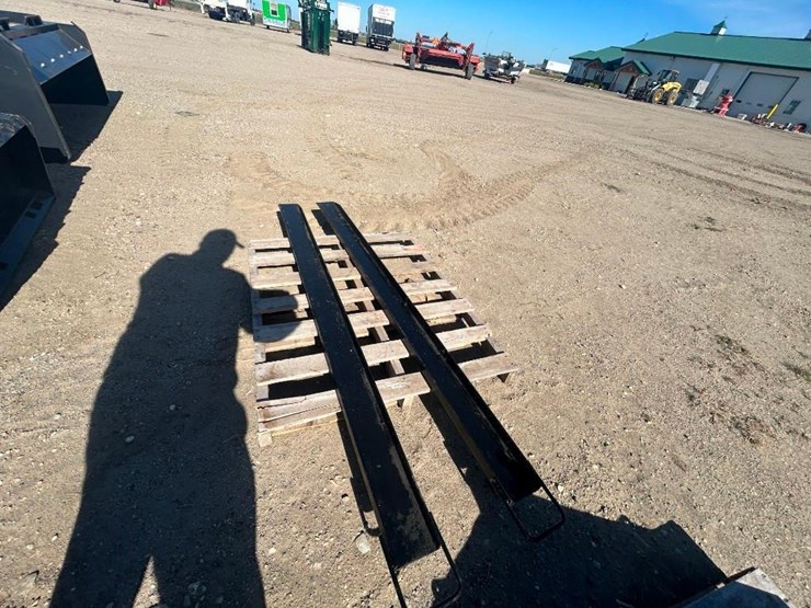 skid-steer-fork-extensions-image-4