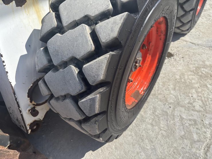 2019-bobcat-s770-image-45